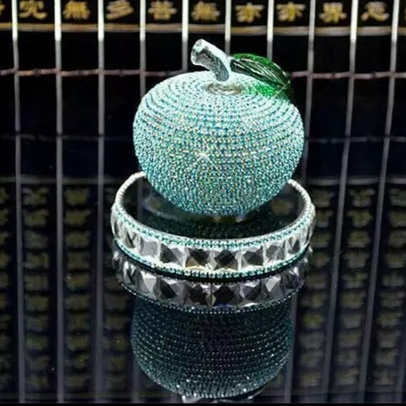 8090*水晶鑲鉆汽車香水座式香水創意車載車用香水蘋果時尚車飾 天藍